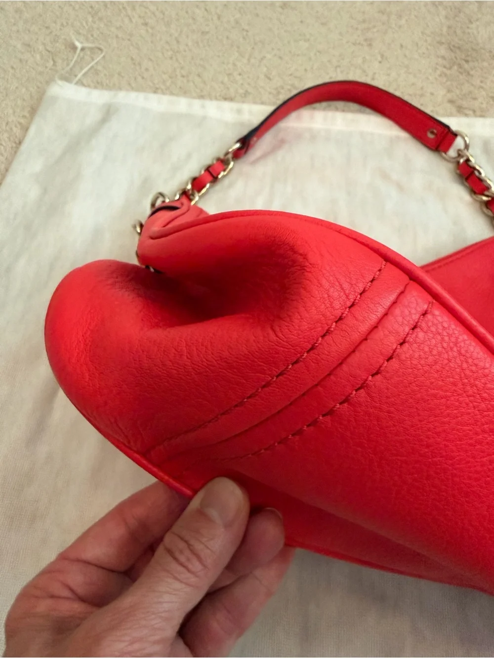 Kate Spade Pine Street Finley Hobo Bag Pebbled Leather Geranium Red Dust Bag EUC
